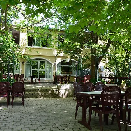 Hotel Logis Le Ceans